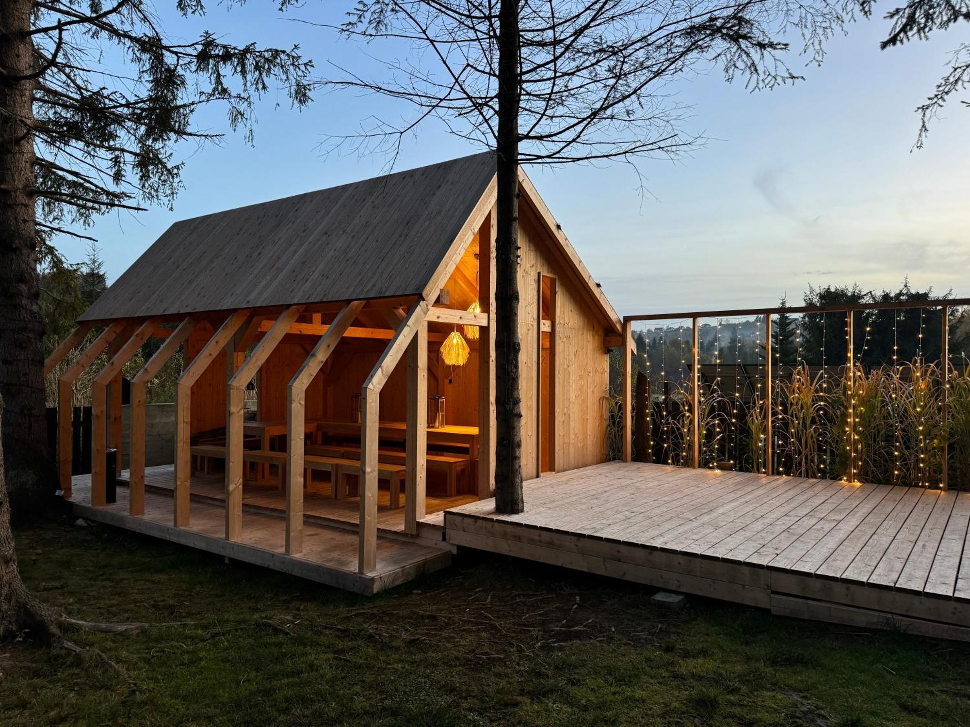 איסטבנה Fabryka Snow Loft W Sercu Beskidow מראה חיצוני תמונה